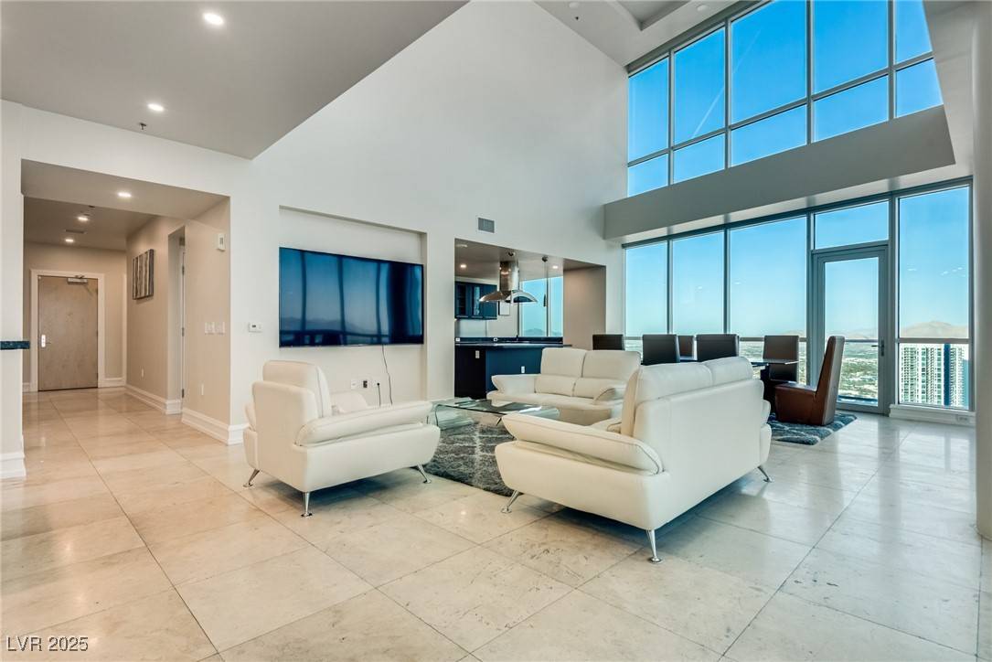 Las Vegas, NV 89109,2700 Las Vegas BLVD #4305