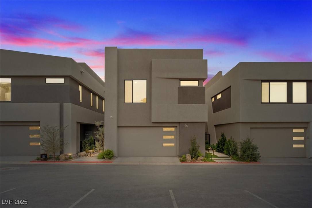 Henderson, NV 89011,16 Heron Harbour DR