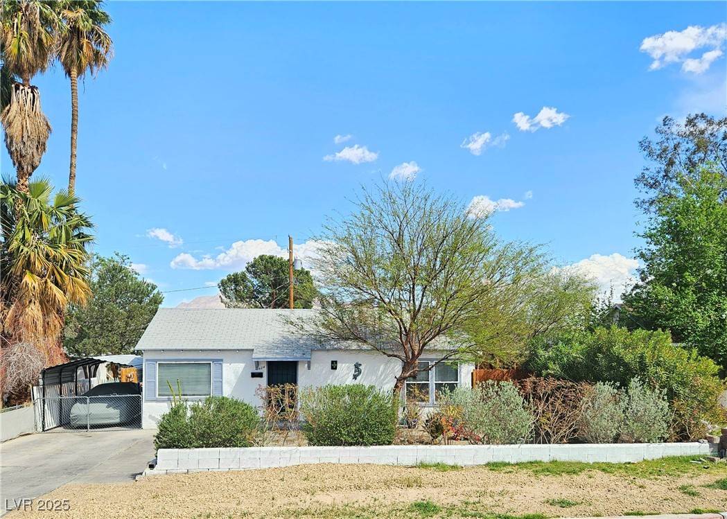 Las Vegas, NV 89101,424 N 16th ST