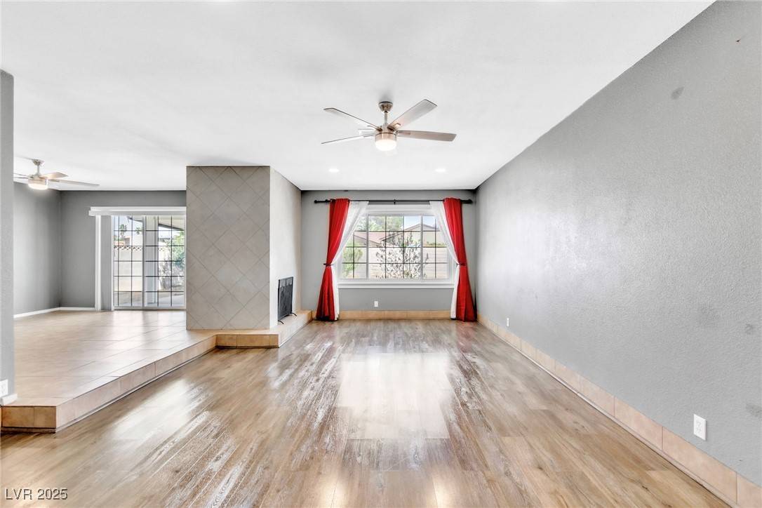 Las Vegas, NV 89145,7116 Pinedale AVE