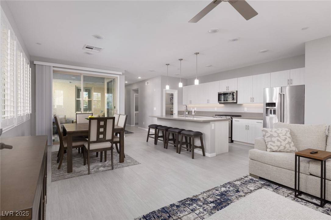 Las Vegas, NV 89135,11272 Gravitation DR #102