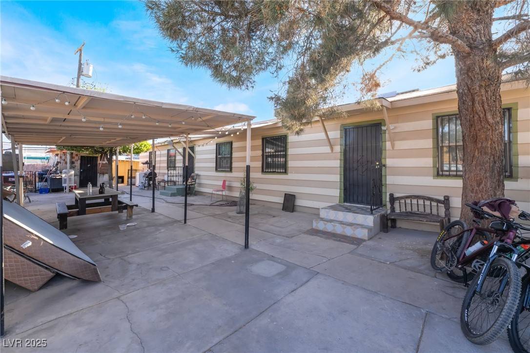North Las Vegas, NV 89030,3421 Thomas AVE