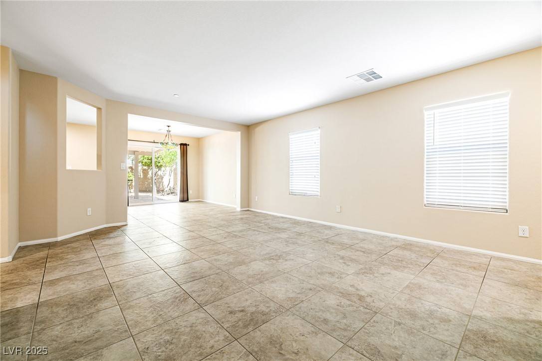 Henderson, NV 89002,976 Harbor AVE