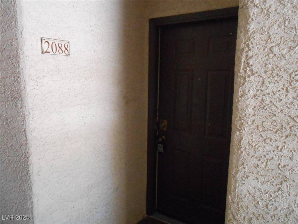 Las Vegas, NV 89117,2200 Fort Apache RD #2088