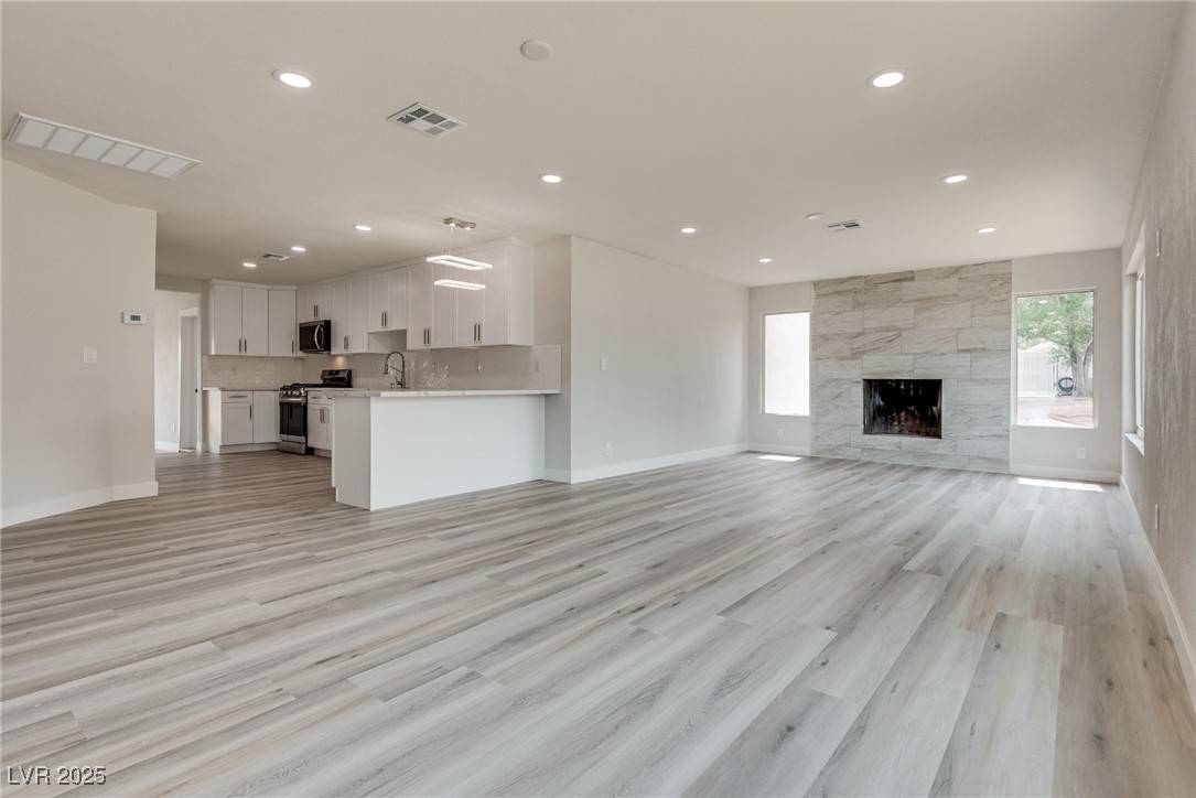 Las Vegas, NV 89104,1400 Cottonwood PL