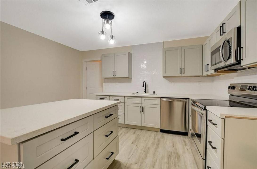 Las Vegas, NV 89101,1804 David AVE