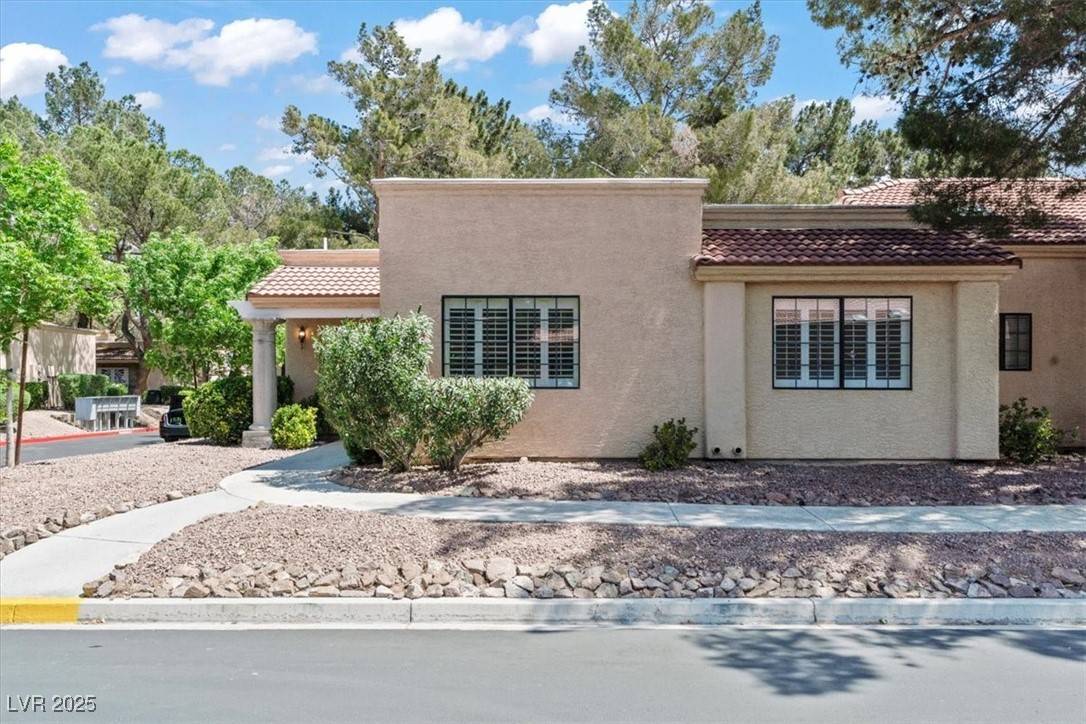 Las Vegas, NV 89102,2851 S Valley View BLVD #1172