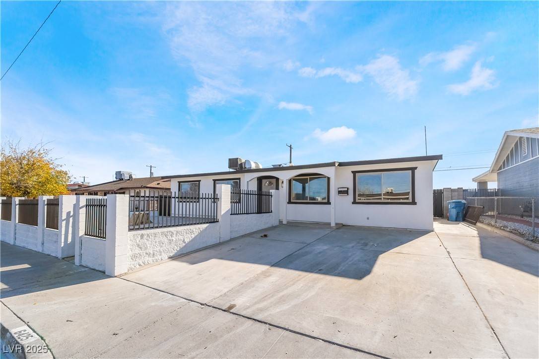 Las Vegas, NV 89107,6425 Evergreen AVE