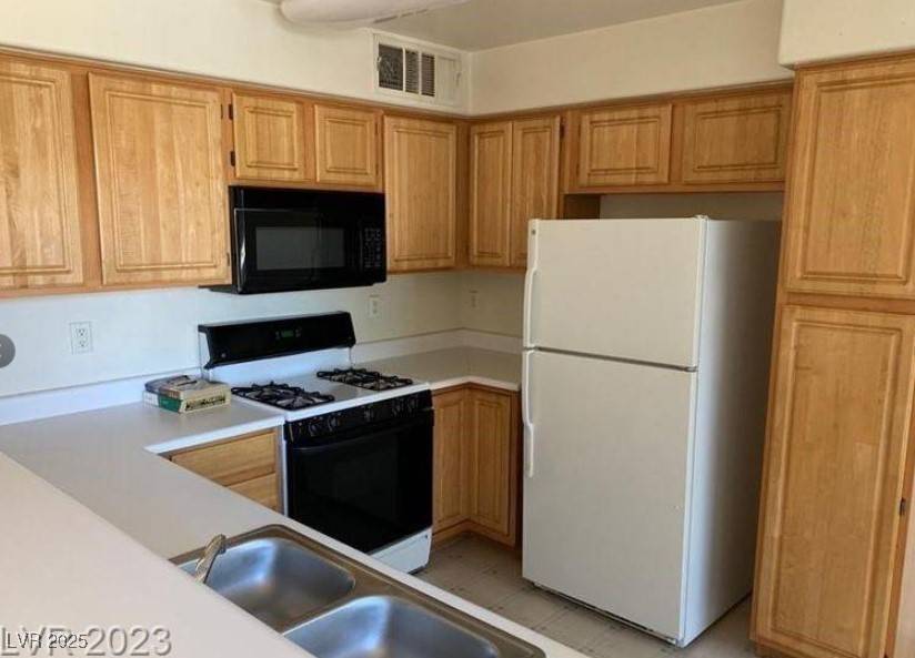 Las Vegas, NV 89122,Address not disclosed