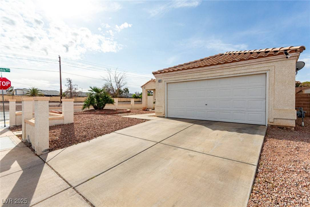 Henderson, NV 89015,436 Pumpkin WAY