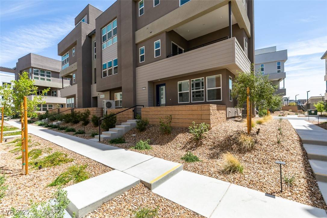 Henderson, NV 89044,3336 Birdseye Maple AVE