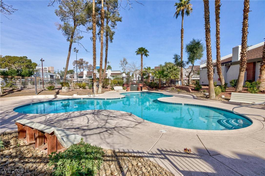 Las Vegas, NV 89169,600 Willow Green DR