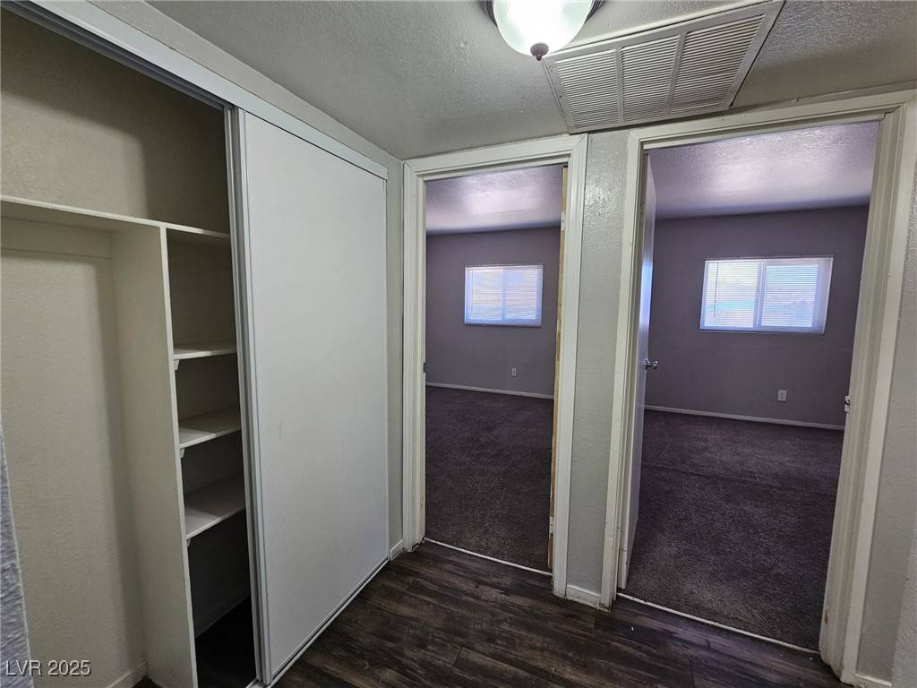 Las Vegas, NV 89115,4224 Vornsand DR #3