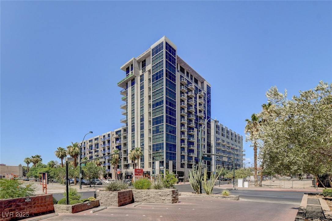 Las Vegas, NV 89101,353 E Bonneville AVE #754