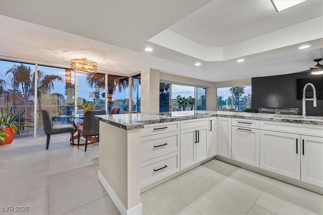Las Vegas, NV 89109,3111 Bel Air DR #4D