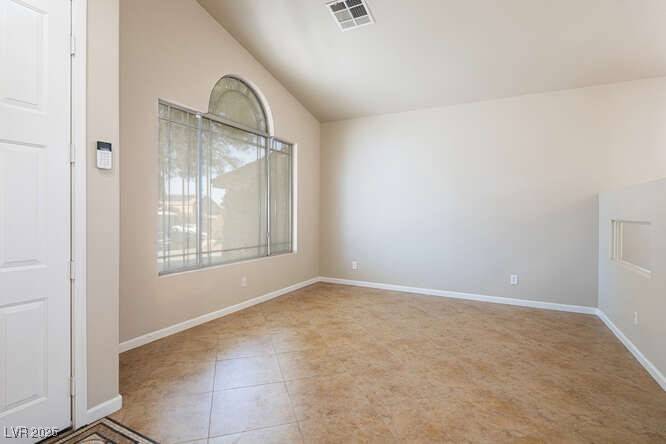 Henderson, NV 89012,284 Pointe Ranier AVE