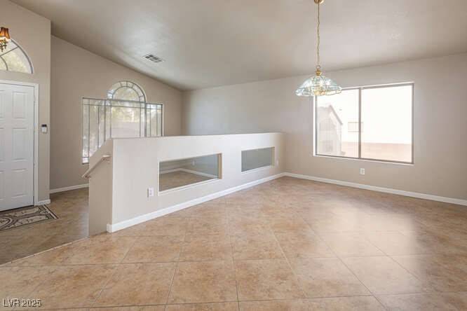 Henderson, NV 89012,284 Pointe Ranier AVE