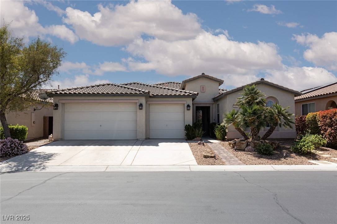 Las Vegas, NV 89131,5843 Reeves Springs AVE