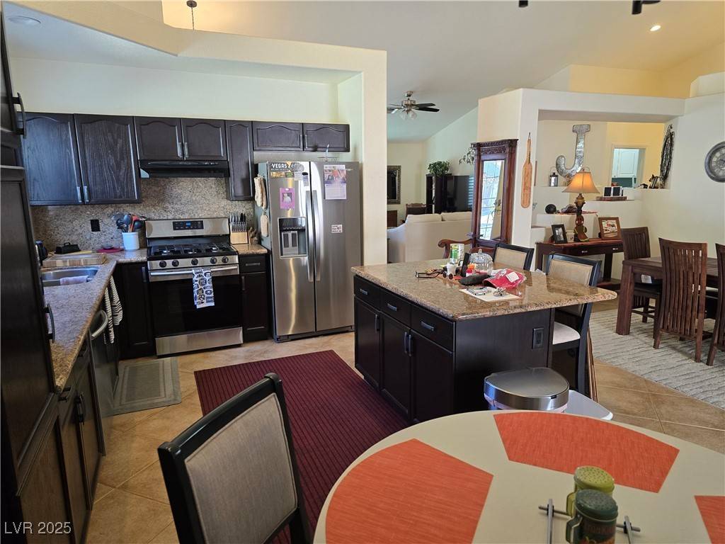 Henderson, NV 89002,853 Rusty Anchor WAY