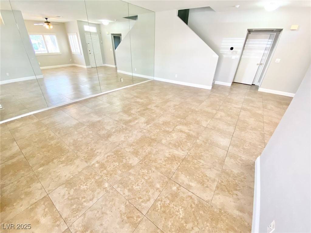 Las Vegas, NV 89120,5388 Runningbrook RD