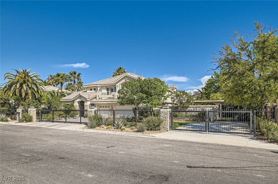 Las Vegas, NV 89120,3560 Five Pennies LN