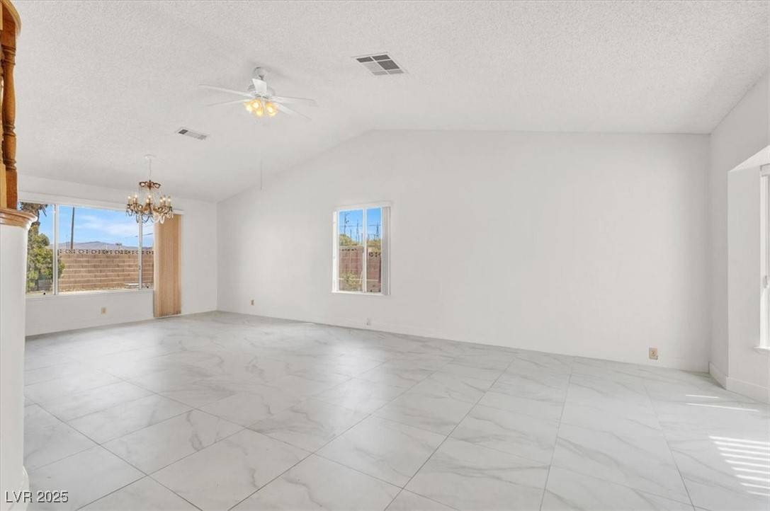 Las Vegas, NV 89117,8600 Soneto LN