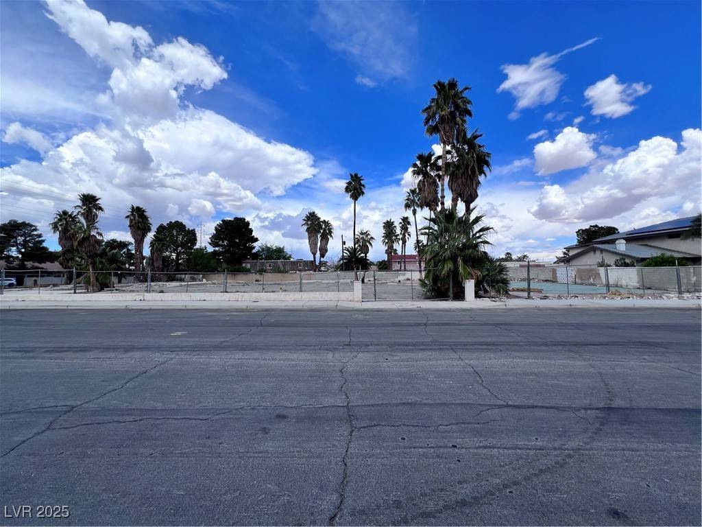 Las Vegas, NV 89121,4730 S Pecos RD