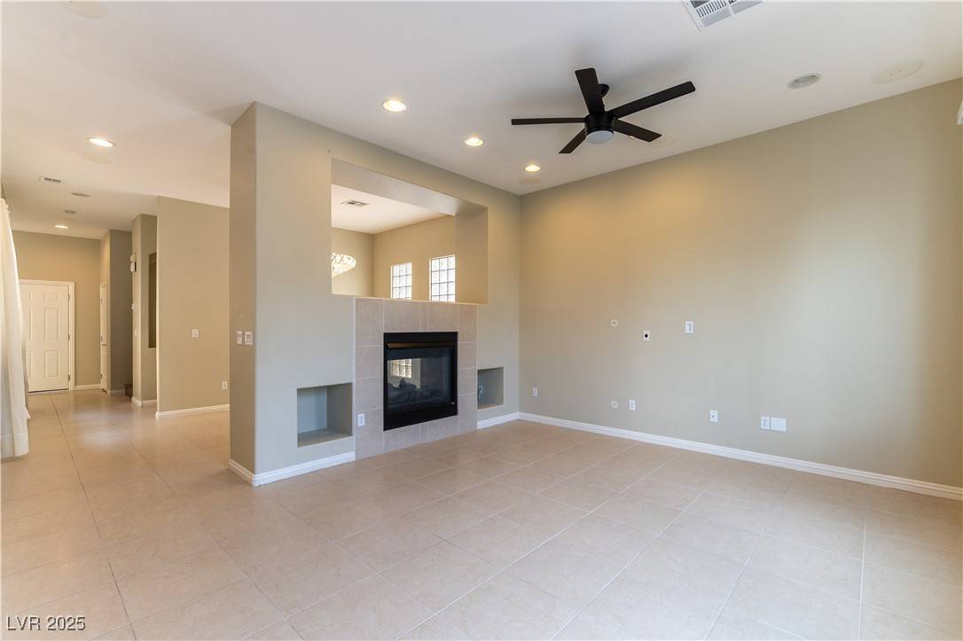 Las Vegas, NV 89145,9236 Worsley Park PL