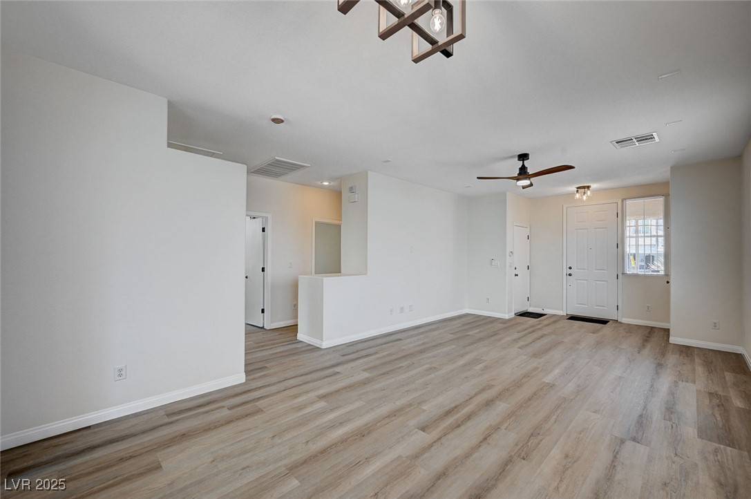 Las Vegas, NV 89117,8465 Galliano AVE