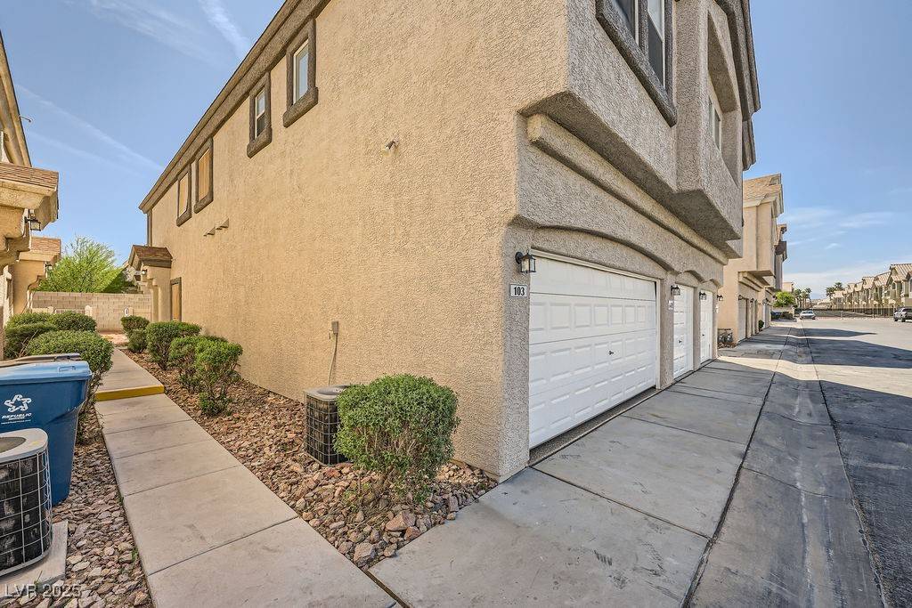 Henderson, NV 89011,6451 Saddle Up AVE #103