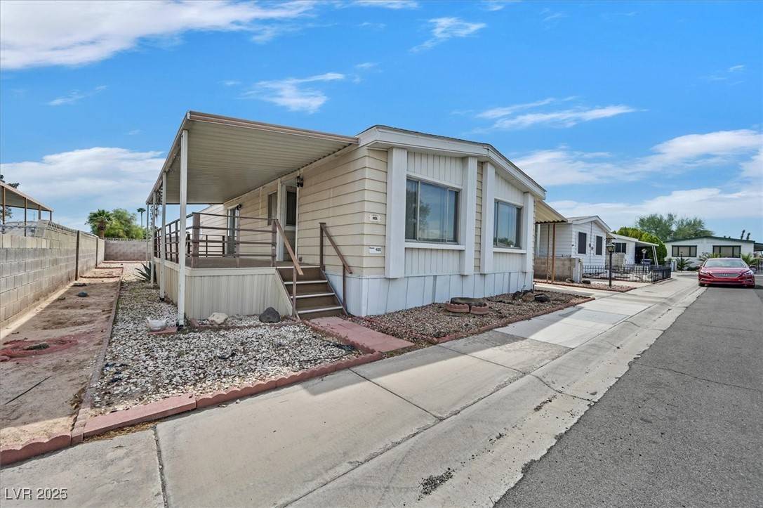 Las Vegas, NV 89122,5349 Ocala LN