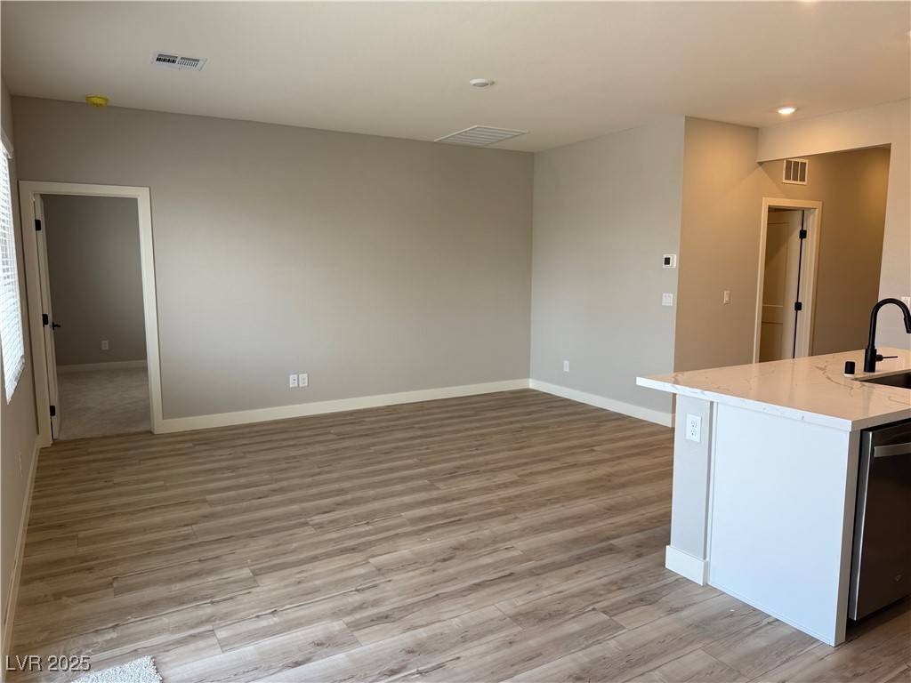 North Las Vegas, NV 89032,3232 Walker River ST