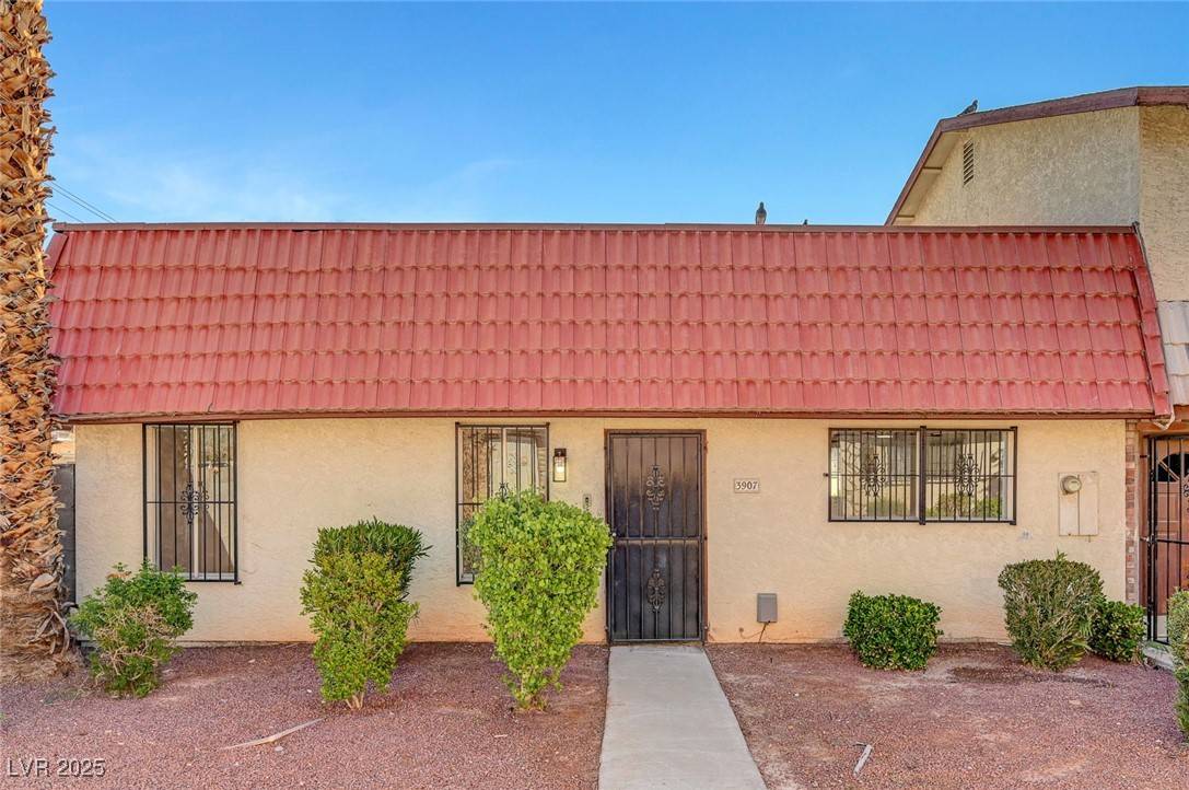 Las Vegas, NV 89119,3907 Torsby PL