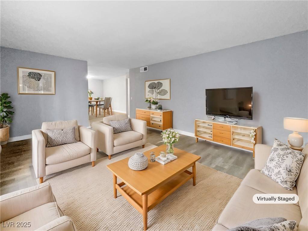 Las Vegas, NV 89169,2080 Karen AVE #49