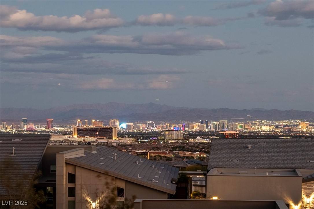 Las Vegas, NV 89138,818 Laceleaf ST