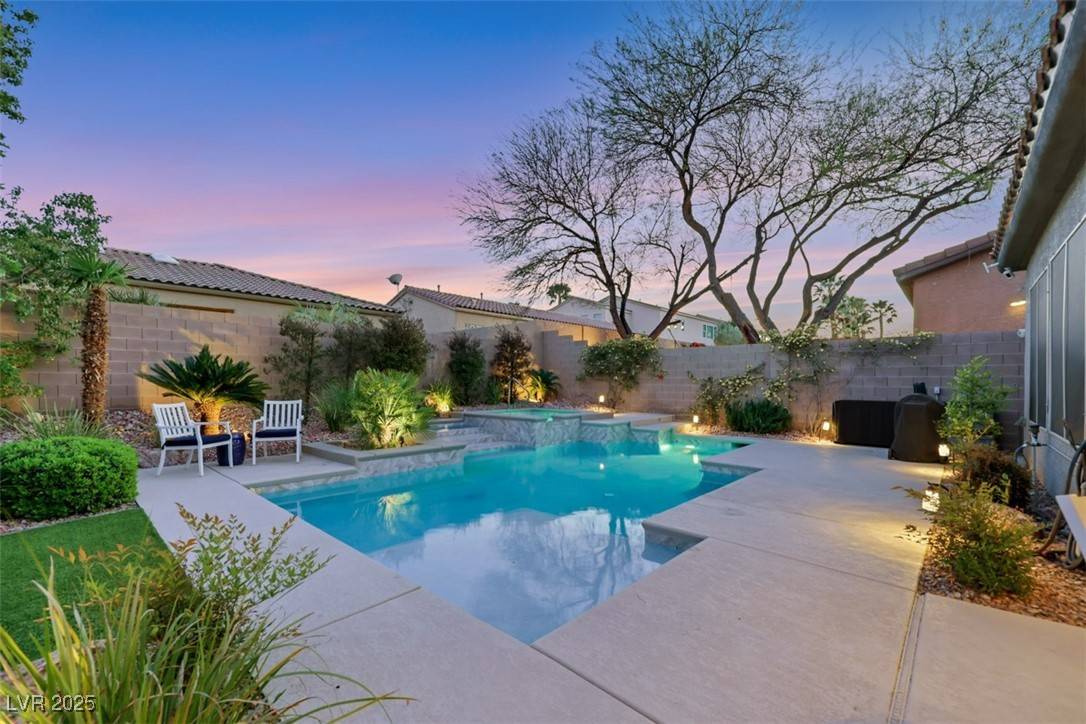 Las Vegas, NV 89113,7181 Barton Creek CT