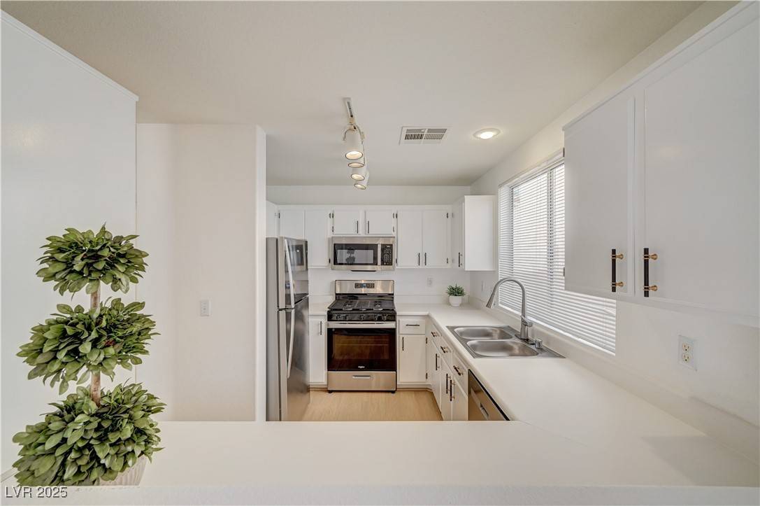 Las Vegas, NV 89123,9567 Belle Reserve ST