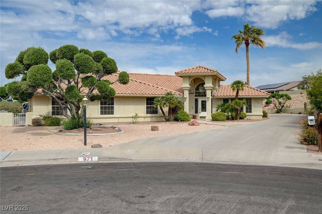 Henderson, NV 89011,971 Marigold CT