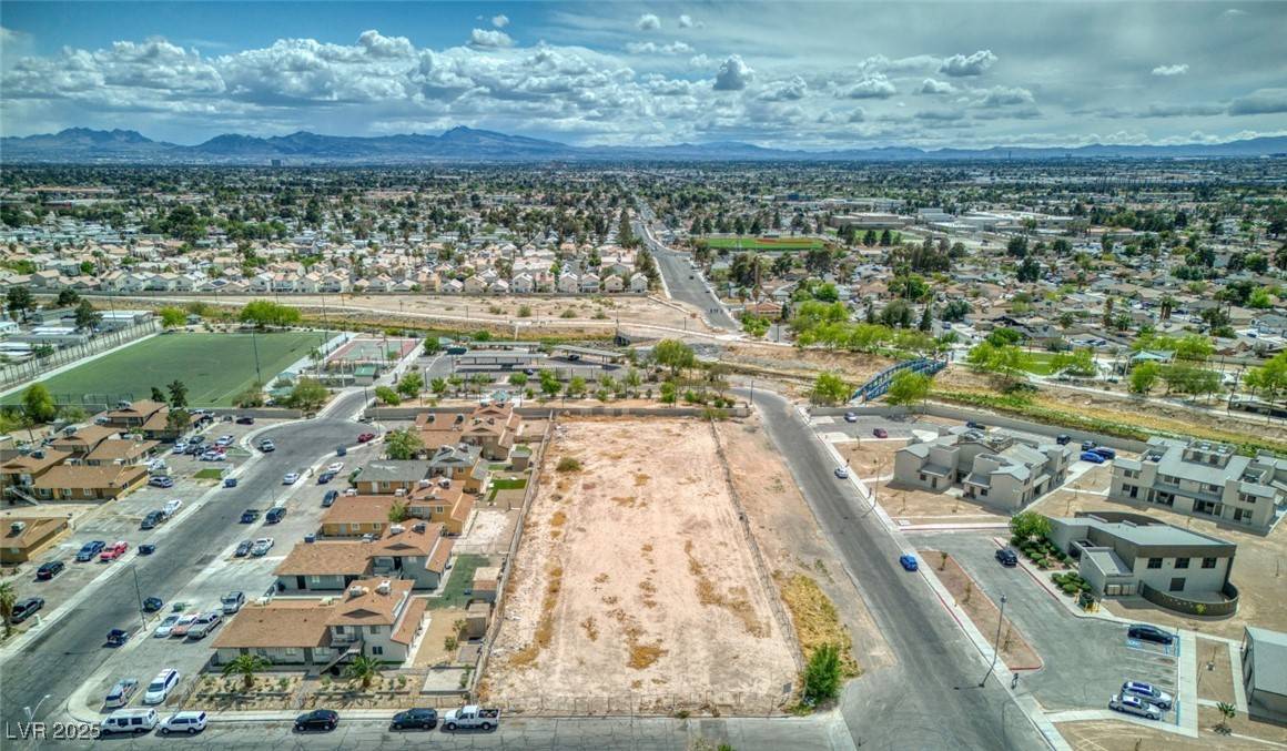 Las Vegas, NV 89110,1405 N Sandhill RD #2