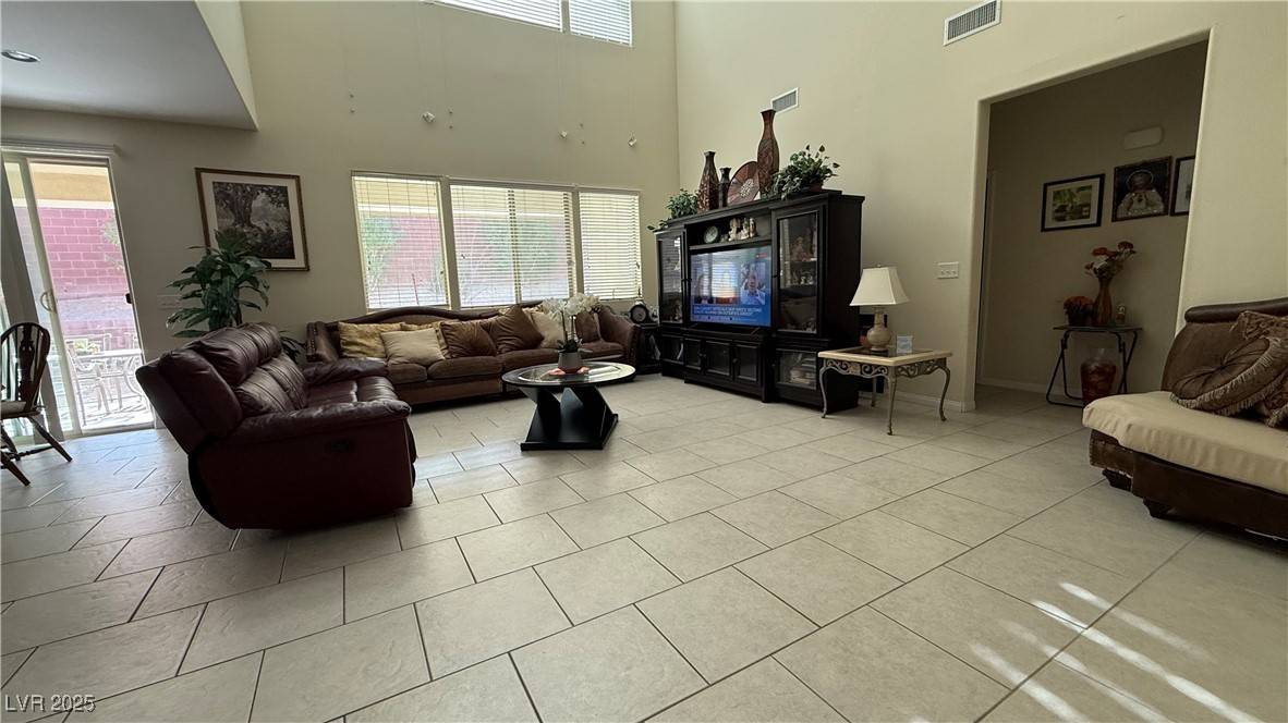 Las Vegas, NV 89135,5615 Oak Bend DR