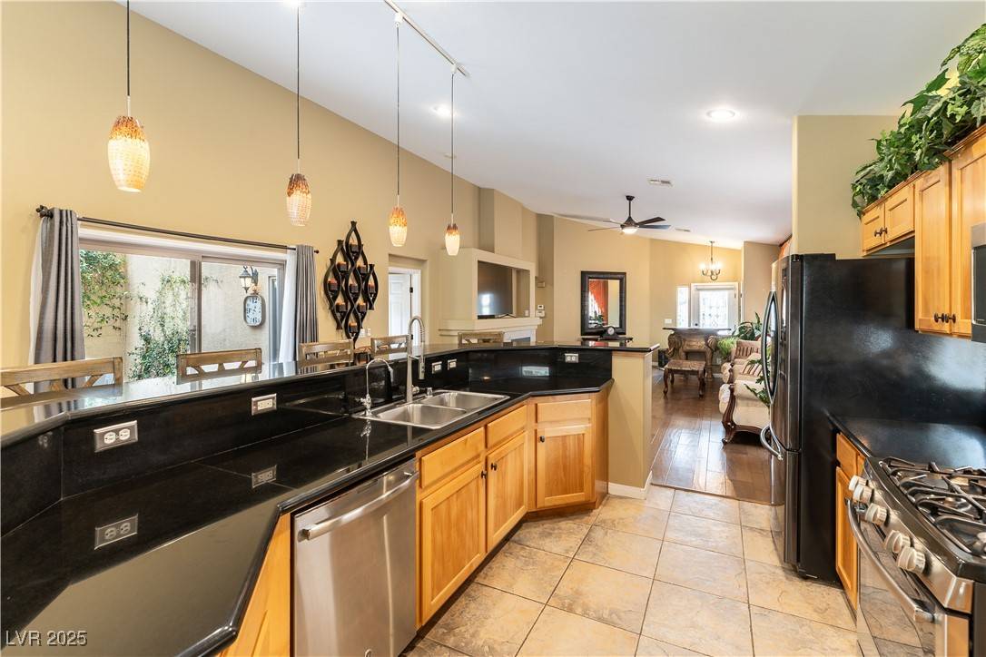 Las Vegas, NV 89148,115 Cora Hills CT