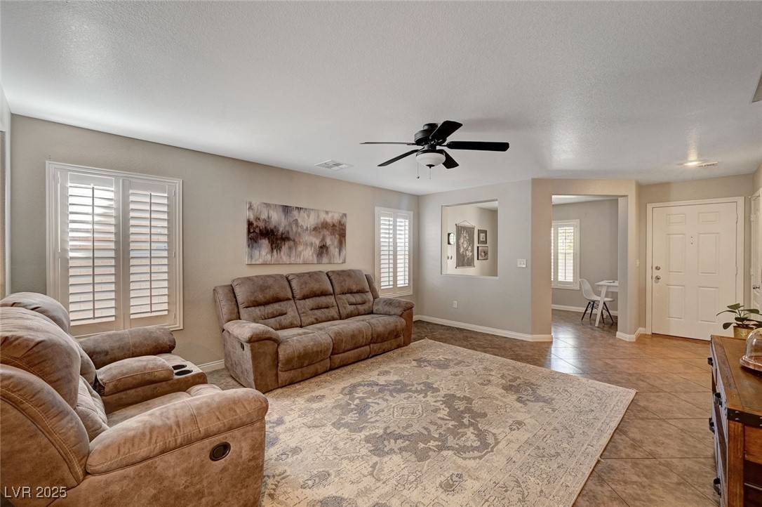Las Vegas, NV 89129,10666 Cherry Ridge CT