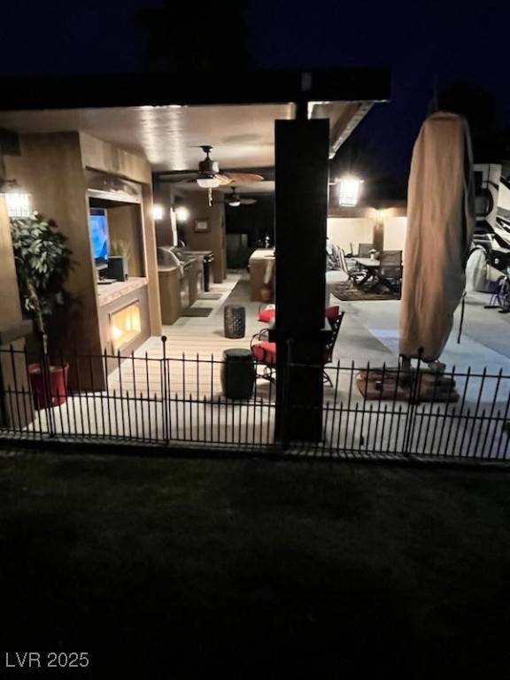 Las Vegas, NV 89139,8175 Arville ST #392