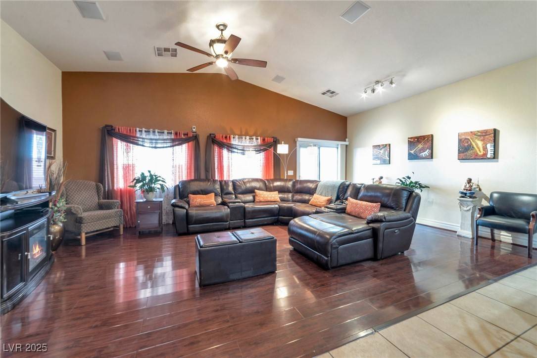 Las Vegas, NV 89131,8335 BROWNS MOUNTAIN CT