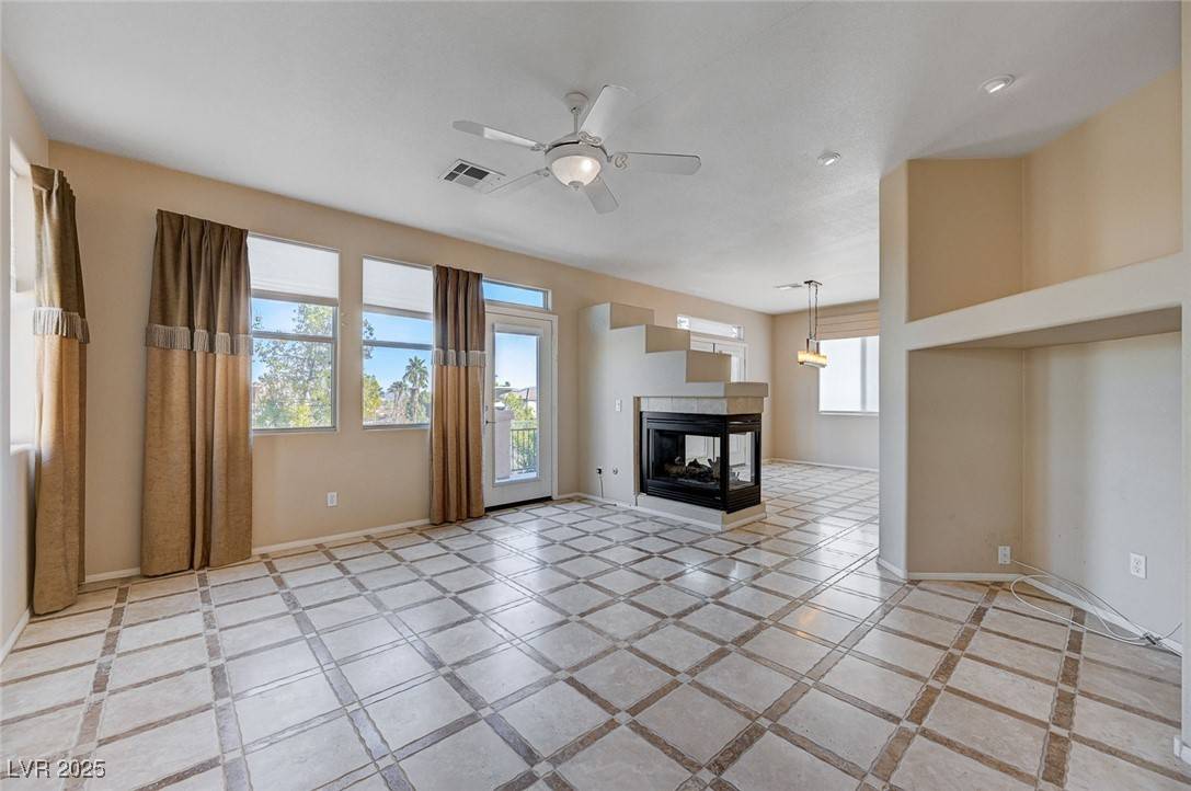 Henderson, NV 89011,752 Golden Sedum DR