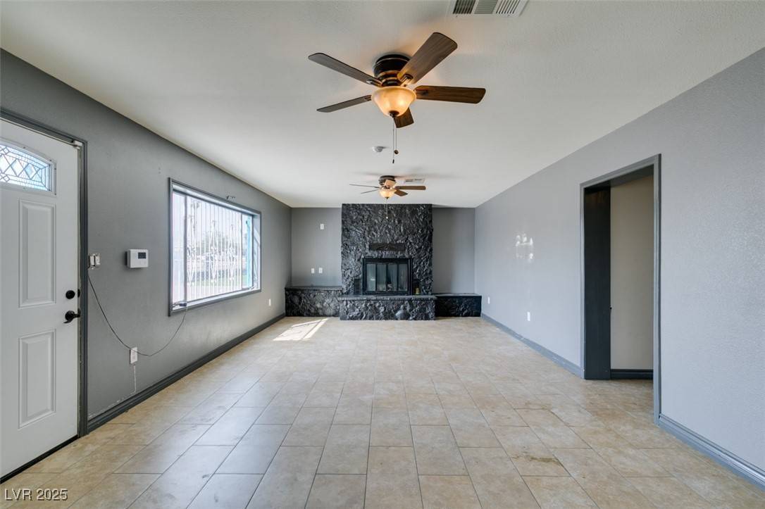 Las Vegas, NV 89107,4312 Baxter PL