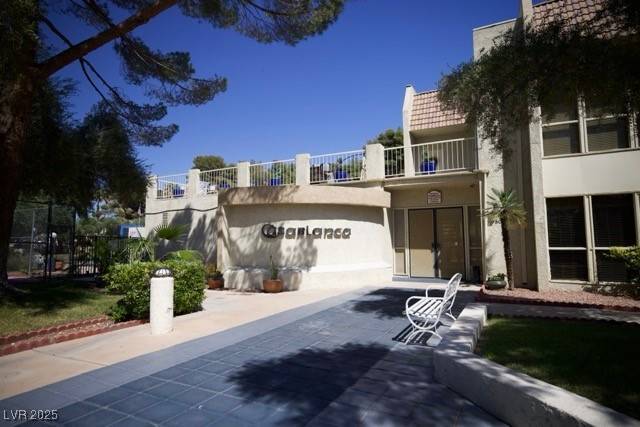 Las Vegas, NV 89169,730 S Royal Crest CIR #414