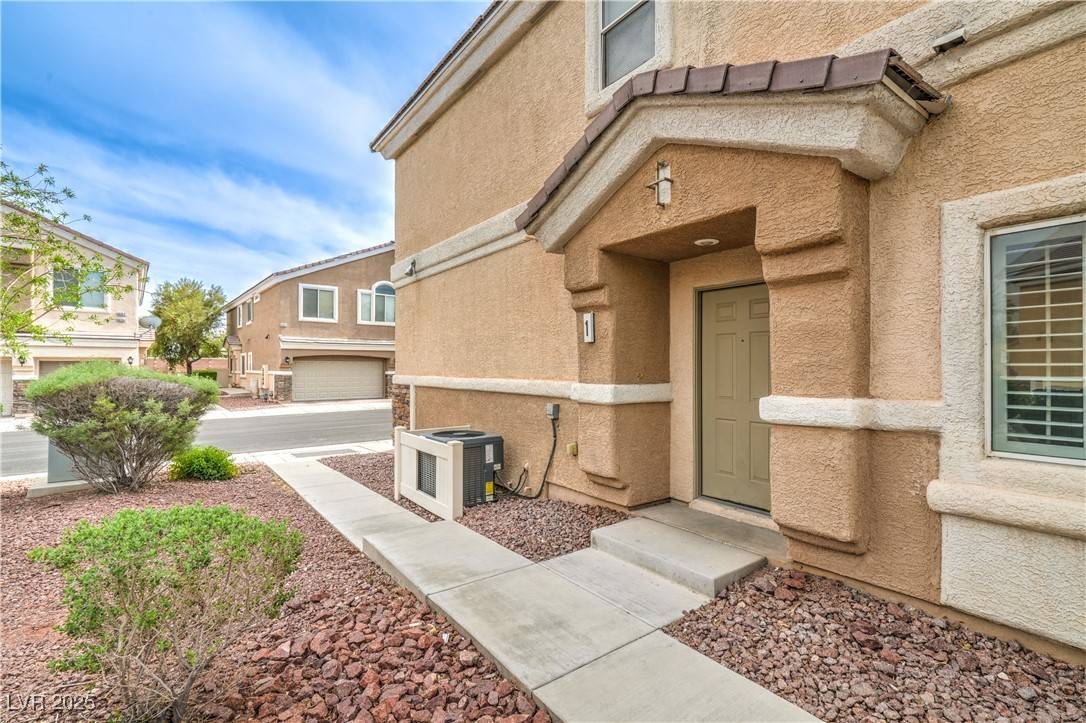 North Las Vegas, NV 89084,6617 Lavender Lilly LN #1