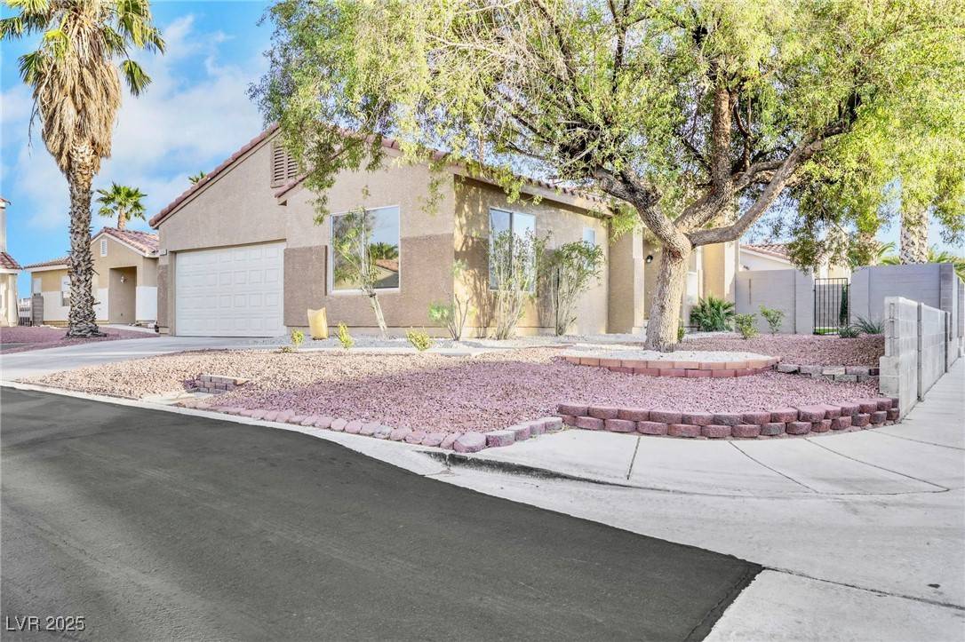 Las Vegas, NV 89131,7909 Smokey Ridge CT