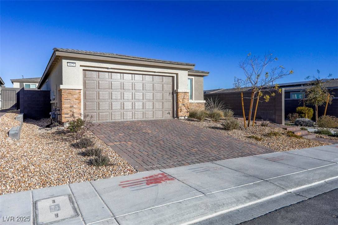 Las Vegas, NV 89143,9428 Noble Fir Ridge AVE